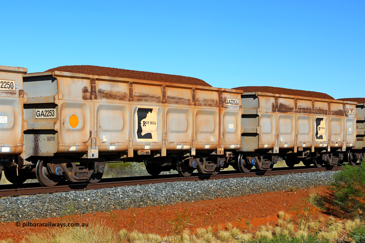 250501 0309
At the 88.448 km, just south of HPPL crossing loop on the Roy Hill line, loaded Roy Hill waggon pair GA 2253 - GA 2254, built in China by CSR Yangtze as an CCK138 model ore waggon. May 1, 2025.
Keywords: GA-type;GA2253-GA2254;CSR-Yangtze;CCK138;