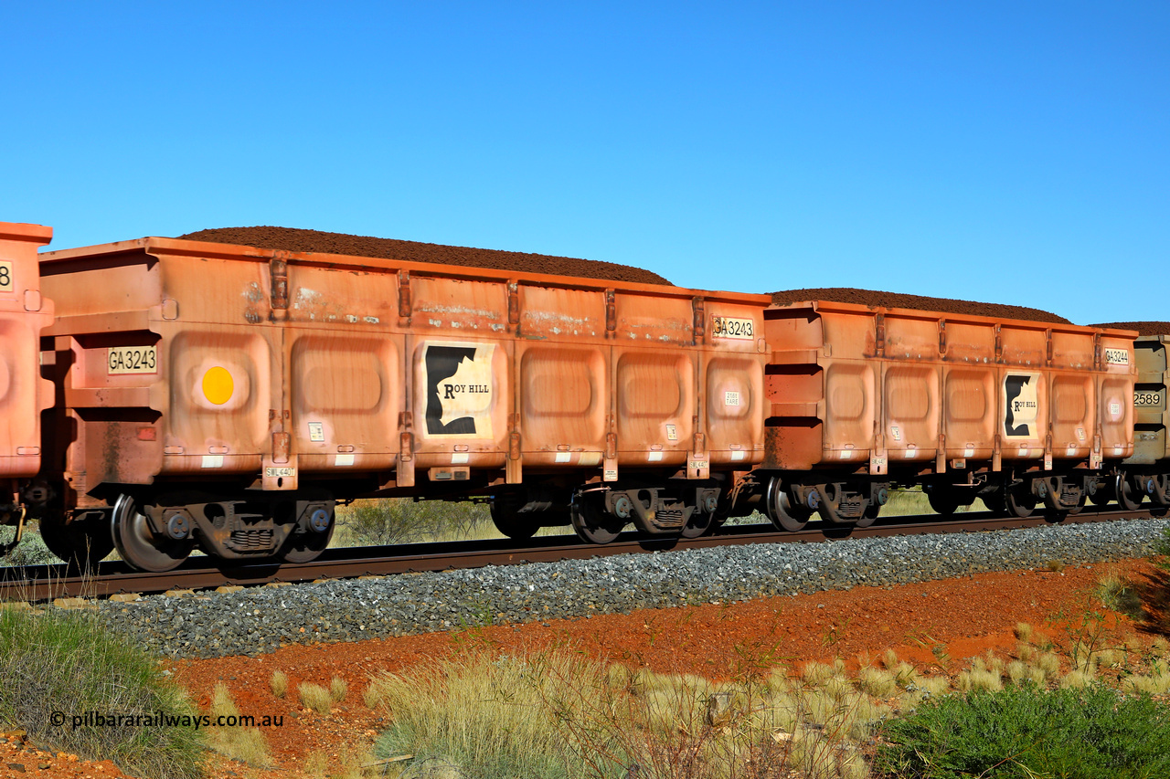 250501 0346
At the 88.448 km, just south of HPPL crossing loop on the Roy Hill line, loaded Roy Hill waggon pair GA 3243 - GA 2444, built in China by CSR Yangtze as an CCK138 model ore waggon in Breast Cancer Awareness pink livery. May 1, 2025.
Keywords: GA-type;GA3243-GA2444;CSR-Yangtze;CCK138;