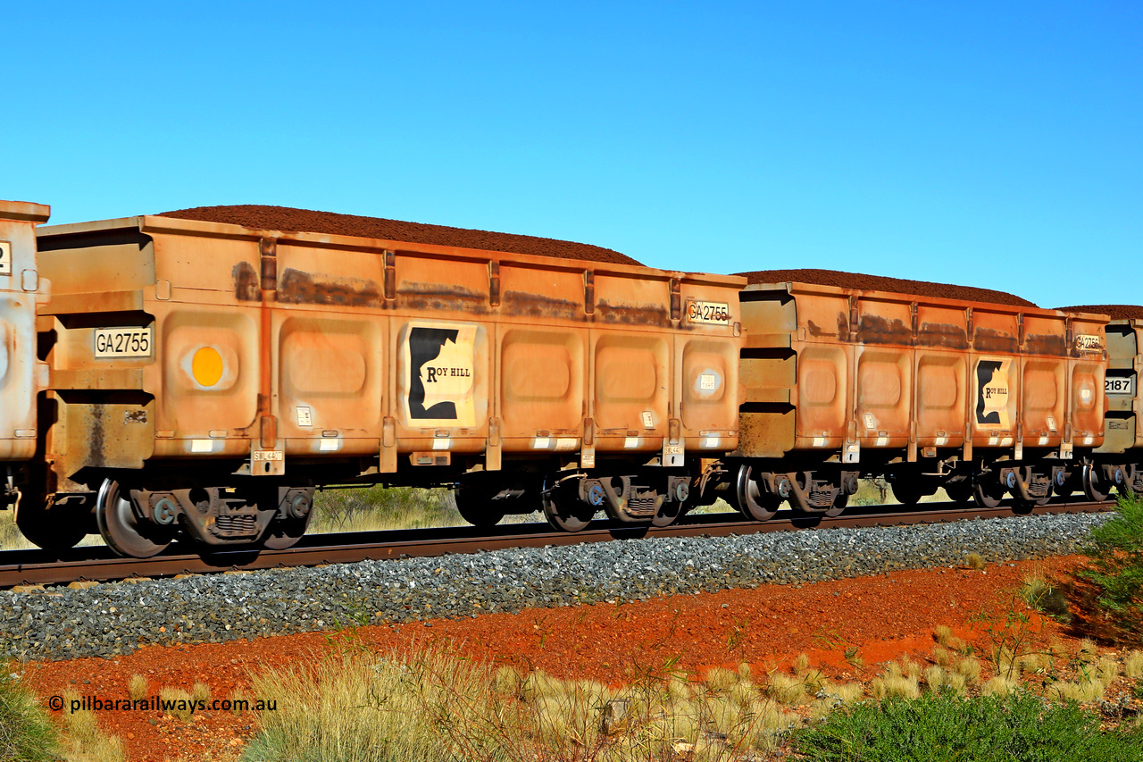 250501 0352
At the 88.448 km, just south of HPPL crossing loop on the Roy Hill line, loaded Roy Hill waggon pair GA 2755 - GA 2756, built in China by CSR Yangtze as an CCK138 model ore waggon. May 1, 2025.
Keywords: GA-type;GA2755-GA2756;CSR-Yangtze;CCK138;
