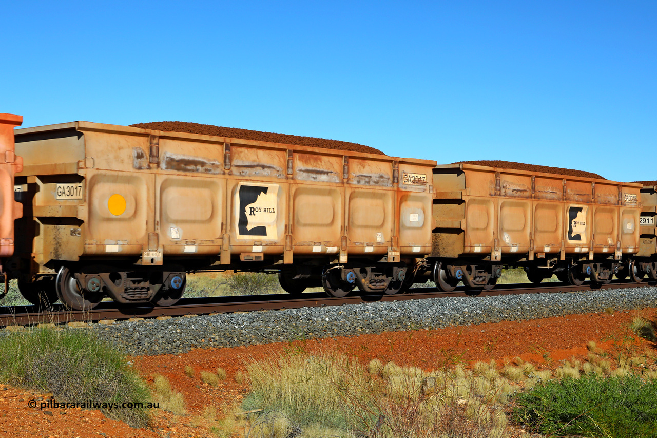 250501 0378
At the 88.448 km, just south of HPPL crossing loop on the Roy Hill line, loaded Roy Hill waggon pair GA 3017 - GA 3018, built in China by CSR Yangtze as an CCK138 model ore waggon. May 1, 2025.
Keywords: GA-type;GA3017-GA3018;CSR-Yangtze;CCK138;