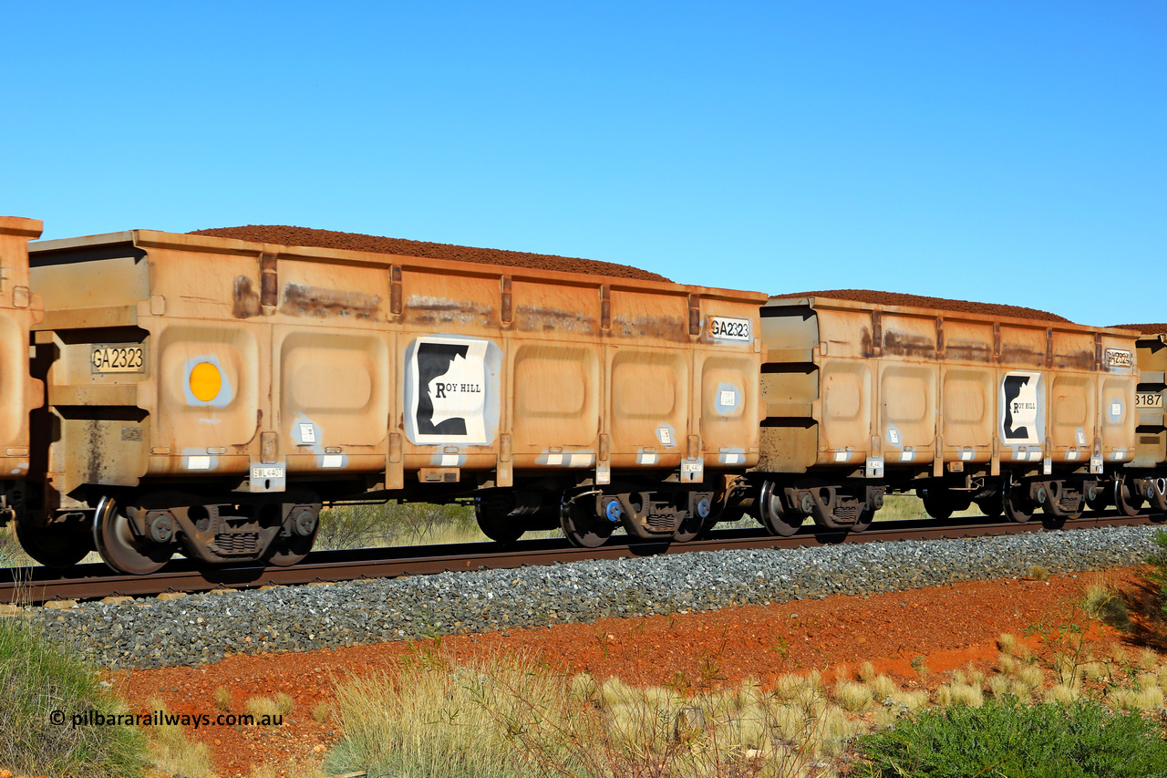 250501 0384
At the 88.448 km, just south of HPPL crossing loop on the Roy Hill line, loaded Roy Hill waggon pair GA 2323 - GA 2324, built in China by CSR Yangtze as an CCK138 model ore waggon. May 1, 2025.
Keywords: GA-type;GA2323-GA2324;CSR-Yangtze;CCK138;