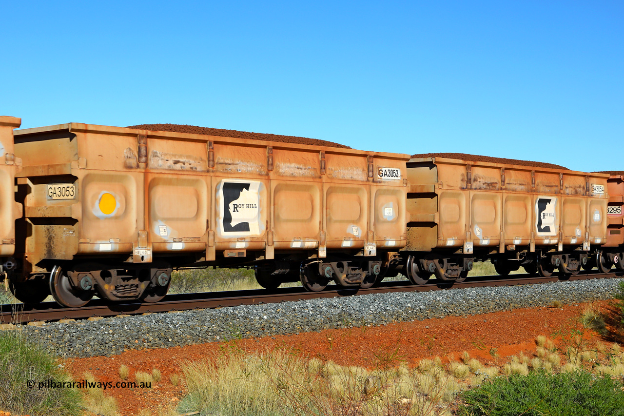 250501 0390
At the 88.448 km, just south of HPPL crossing loop on the Roy Hill line, loaded Roy Hill waggon pair GA 3053 - GA 3054, built in China by CSR Yangtze as an CCK138 model ore waggon. May 1, 2025.
Keywords: GA-type;GA3053-GA3054;CSR-Yangtze;CCK138;