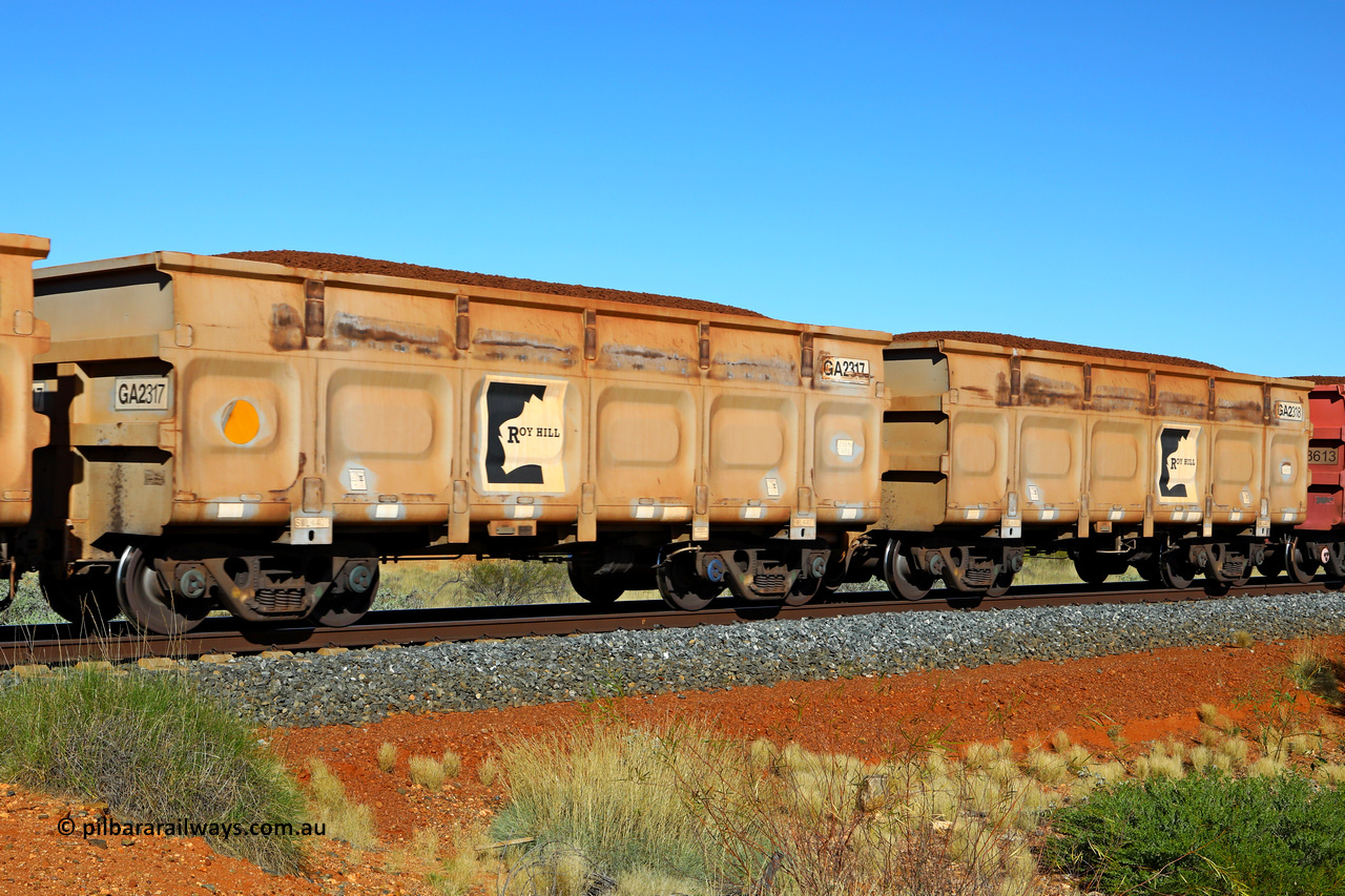 250501 0414
At the 88.448 km, just south of HPPL crossing loop on the Roy Hill line, loaded Roy Hill waggon pair GA 2317 - GA 2318, built in China by CSR Yangtze as an CCK138 model ore waggon. May 1, 2025.
Keywords: GA-type;GA2317-GA2318;CSR-Yangtze;CCK138