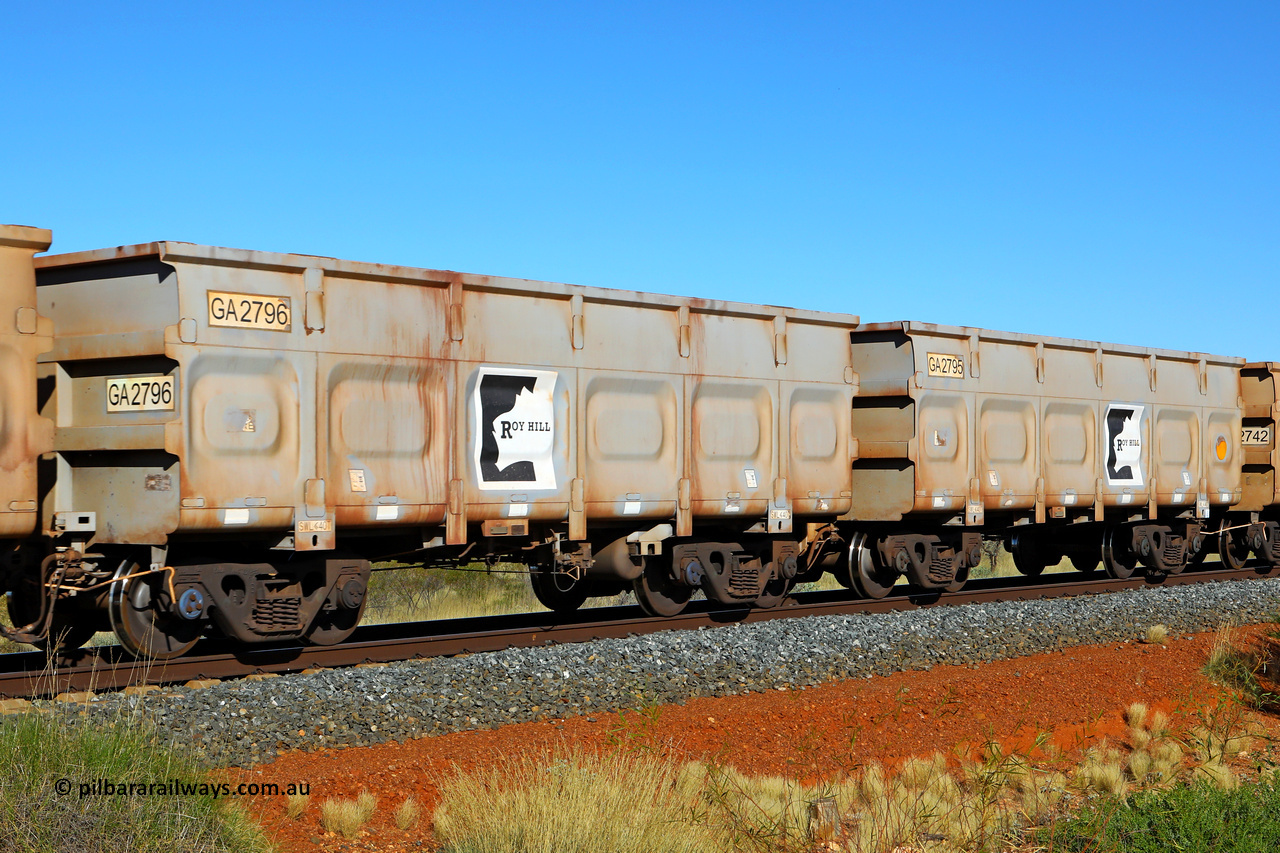 250501 0439
At the 88.448 km, just south of HPPL crossing loop on the Roy Hill line, empty Roy Hill waggon pair GA 2795 - GA 2796, built in China by CSR Yangtze as an CCK138 model ore waggon. May 1, 2025.
Keywords: GA-type;GA2795-GA2796;CSR-Yangtze;CCK138;