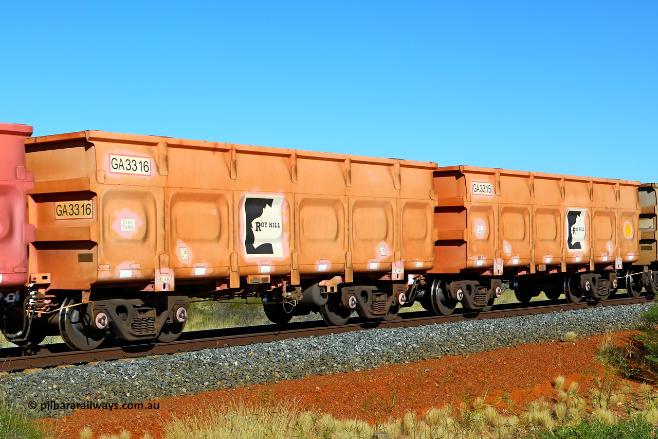 250501 0445
At the 88.448 km, just south of HPPL crossing loop on the Roy Hill line, empty Roy Hill waggon pair GA 3315 - GA 3316, built in China by CRRC Yangtze as an CCK138 model ore waggon in Breast Cancer Awareness pink livery. May 1, 2025.
Keywords: GA-type;GA3315-GA3316;CRRC-Yangtze;CCK138;
