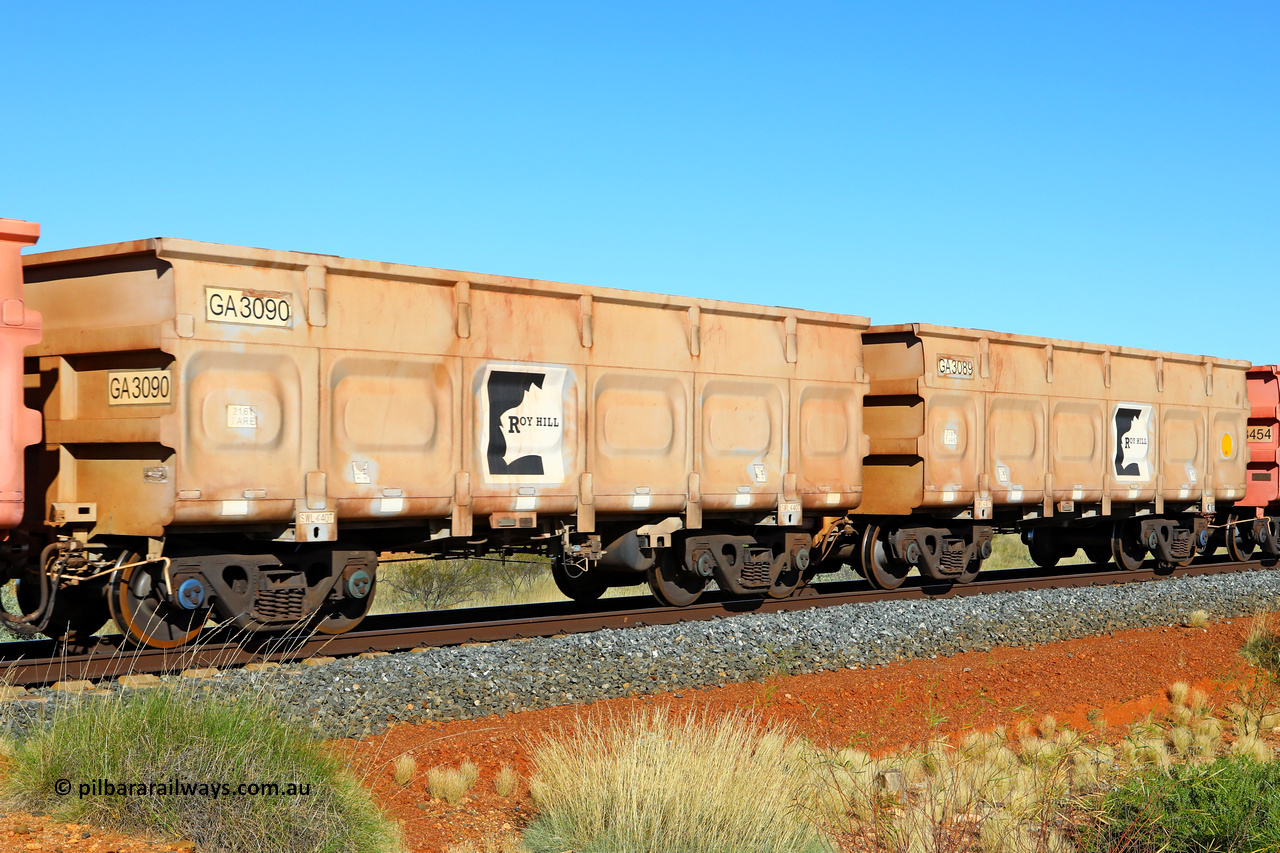 250501 0472
At the 88.448 km, just south of HPPL crossing loop on the Roy Hill line, empty Roy Hill waggon pair GA 3089 - GA 3090, built in China by CSR Yangtze as an CCK138 model ore waggon. May 1, 2025.
Keywords: GA-type;GA3089-GA3090;CSR-Yangtze;CCK138;