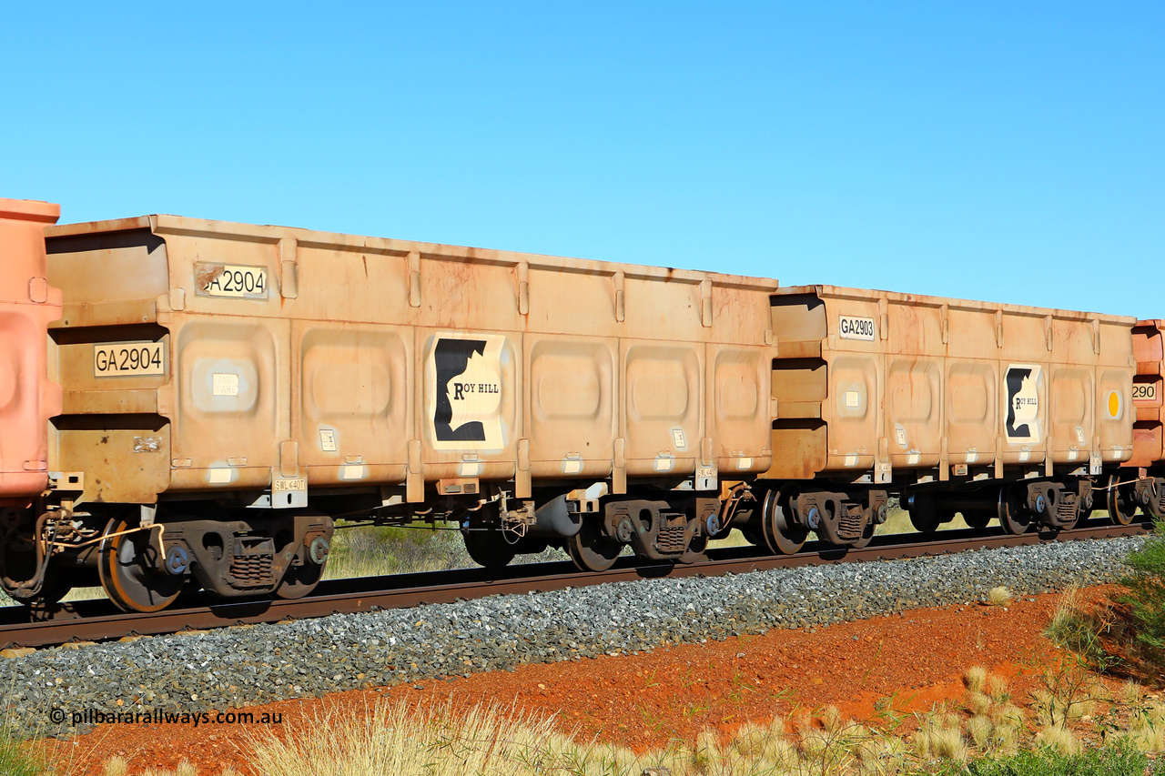 250501 0480
At the 88.448 km, just south of HPPL crossing loop on the Roy Hill line, empty Roy Hill waggon pair GA 2903 - GA 2904, built in China by CSR Yangtze as an CCK138 model ore waggon. May 1, 2025.
Keywords: GA-type;GA2903-GA2904;CSR-Yangtze;CCK138