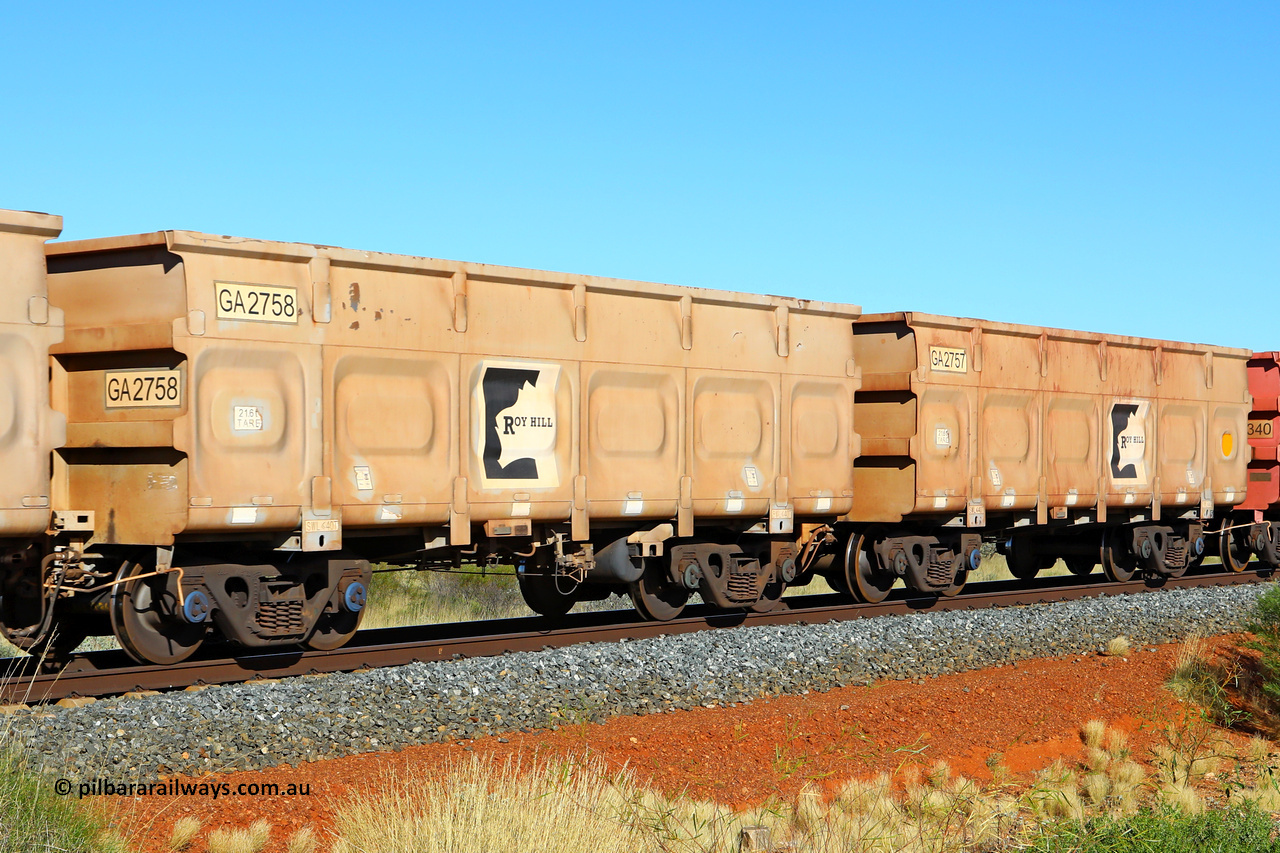 250501 0486
At the 88.448 km, just south of HPPL crossing loop on the Roy Hill line, empty Roy Hill waggon pair GA 2757 - GA 2558, built in China by CSR Yangtze as an CCK138 model ore waggon. May 1, 2025.
Keywords: GA-type;GA2757-GA2558;CSR-Yangtze;CCK138