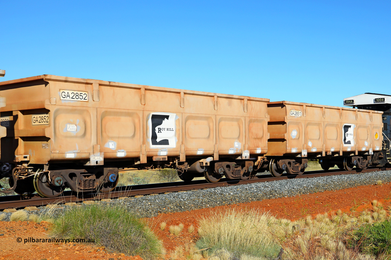 250501 0494
At the 88.448 km, just south of HPPL crossing loop on the Roy Hill line, empty Roy Hill waggon pair GA 2851 - GA 2852, built in China by CSR Yangtze as an CCK138 model ore waggon. May 1, 2025.
Keywords: GA-type;GA2851-GA2852;CSR-Yangtze;CCK138;