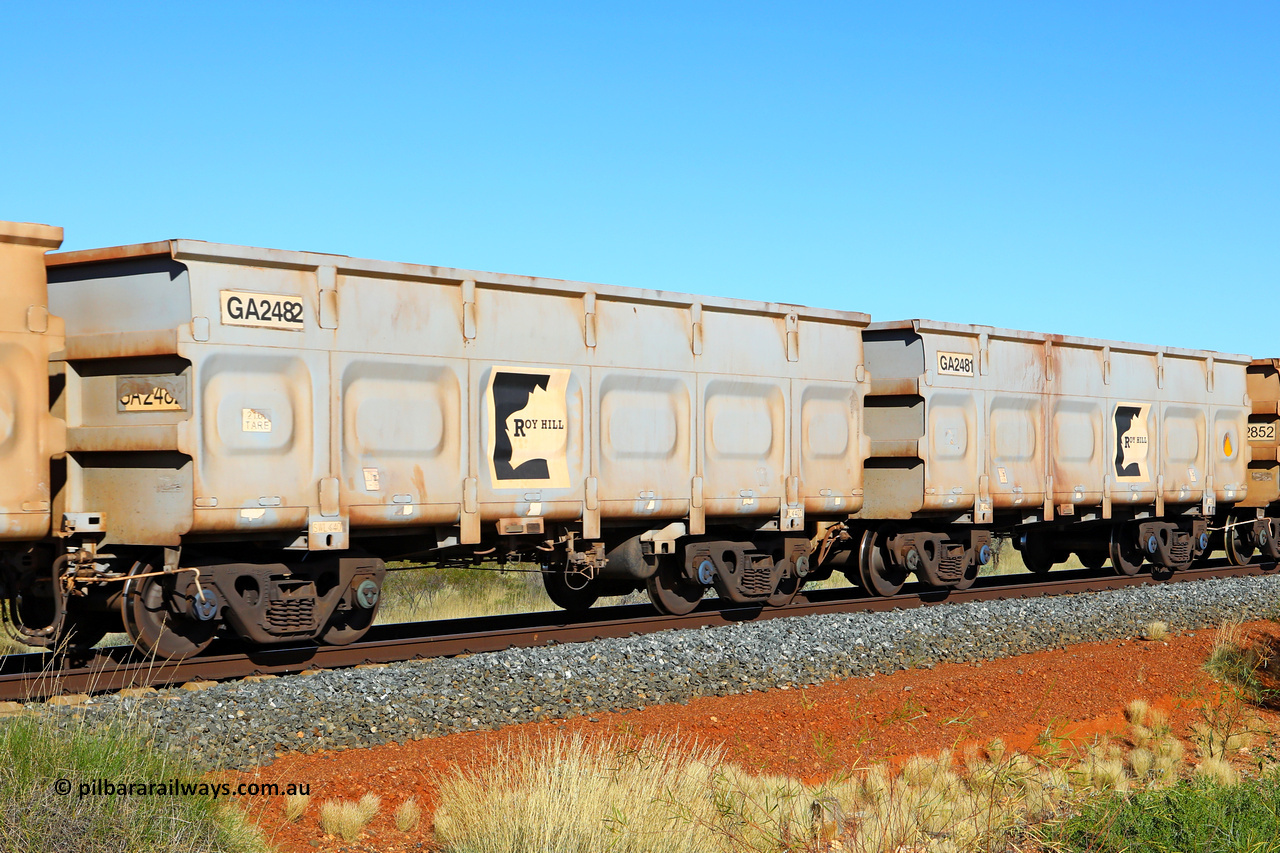 250501 0495
At the 88.448 km, just south of HPPL crossing loop on the Roy Hill line, empty Roy Hill waggon pair GA 2481 - GA 2482, built in China by CSR Yangtze as an CCK138 model ore waggon. May 1, 2025.
Keywords: GA-type;GA2481-GA2482;CSR-Yangtze;CCK138;