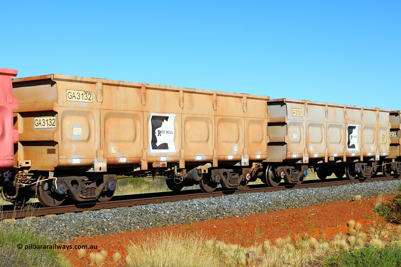 250501 0504
At the 88.448 km, just south of HPPL crossing loop on the Roy Hill line, empty Roy Hill waggon pair GA 3131 - GA 3132, built in China by CSR Yangtze as an CCK138 model ore waggon. May 1, 2025.
Keywords: GA-type;GA3131-GA3132;CSR-Yangtze;CCK138;
