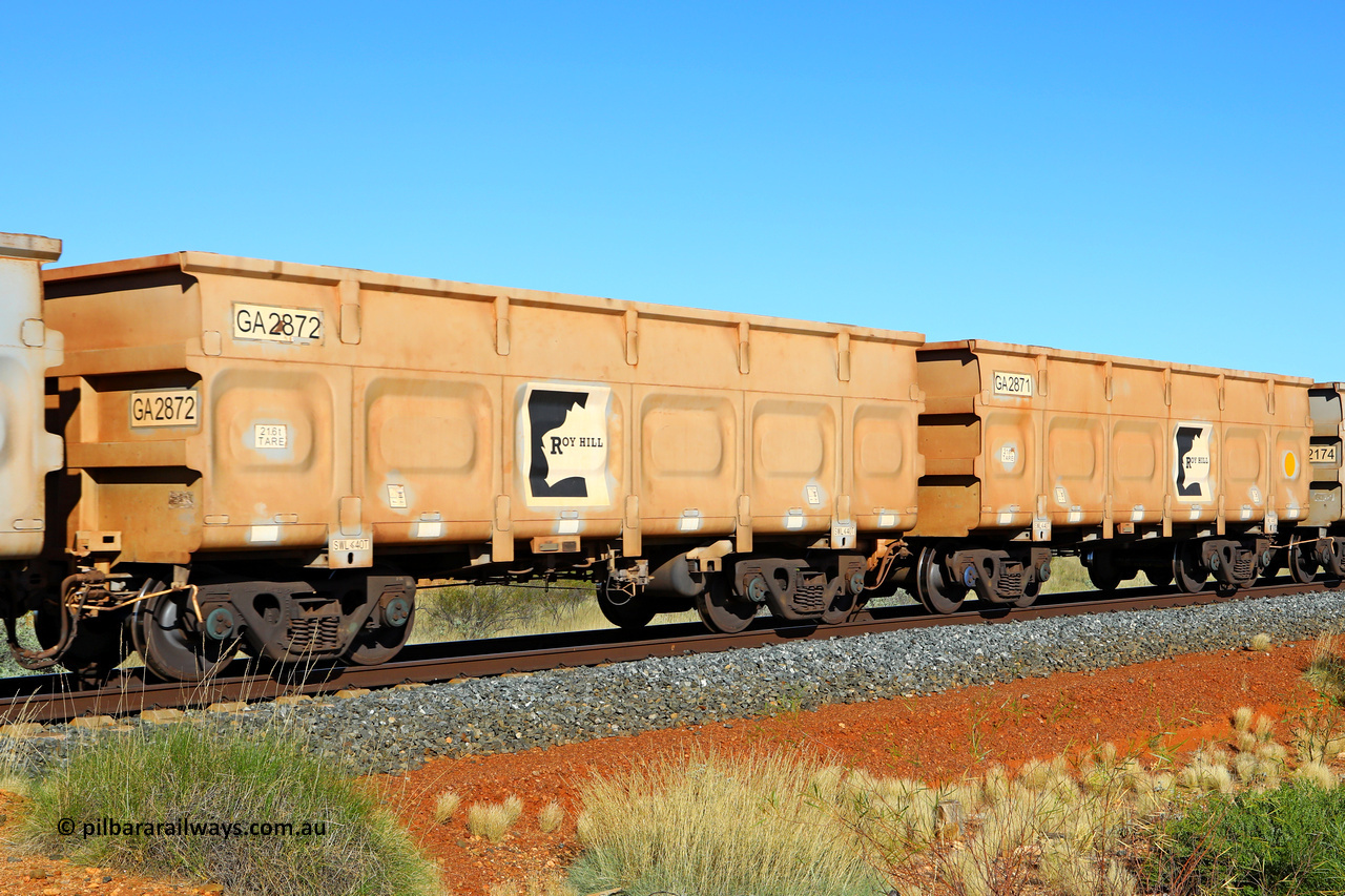 250501 0529
At the 88.448 km, just south of HPPL crossing loop on the Roy Hill line, empty Roy Hill waggon pair GA 2871 - GA 2872, built in China by CSR Yangtze as an CCK138 model ore waggon. May 1, 2025.
Keywords: GA-type;GA2871-GA2872;CSR-Yangtze;CCK138;