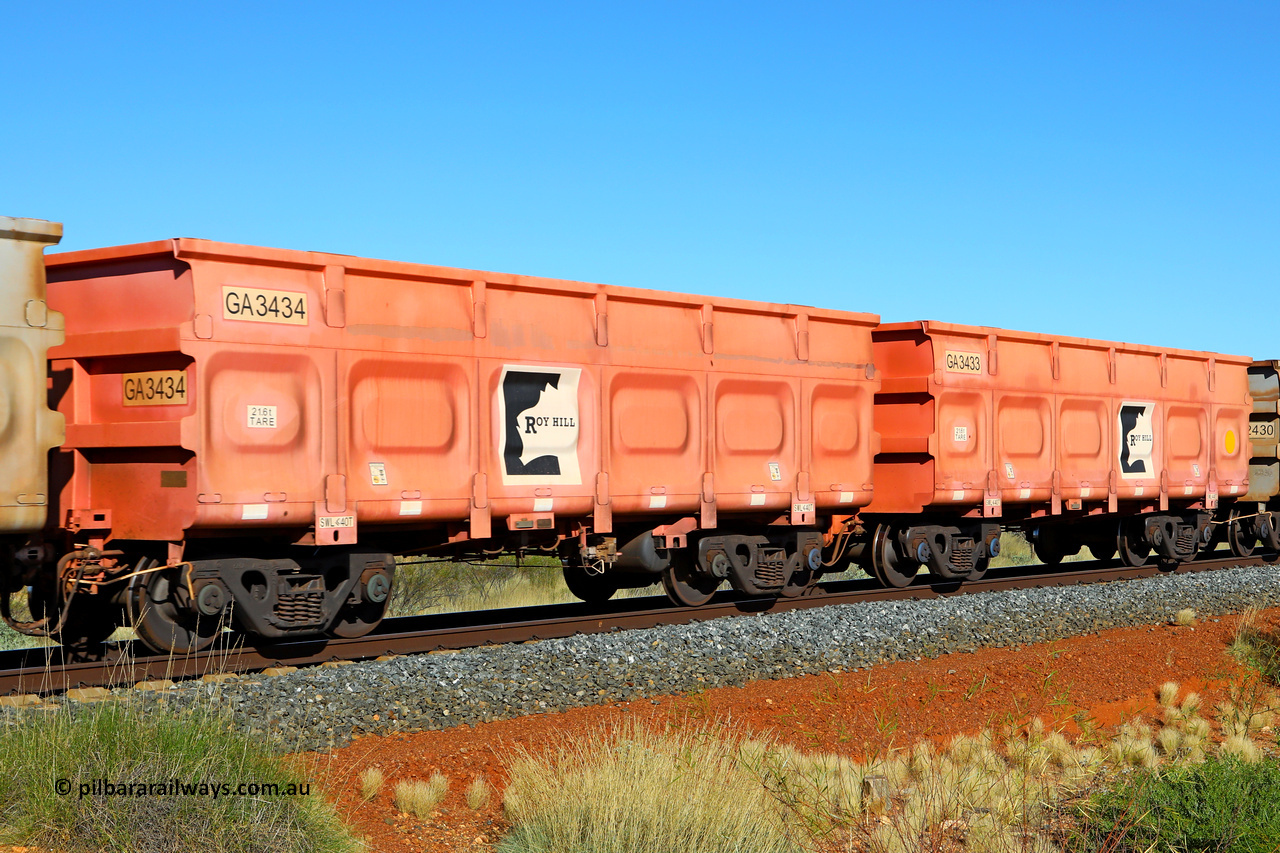250501 0531
At the 88.448 km, just south of HPPL crossing loop on the Roy Hill line, empty Roy Hill waggon pair GA 3433 - GA 3434, built in China by CRRC Yangtze as an CCK138 model ore waggon in Breast Cancer Awareness pink livery. May 1, 2025
Keywords: GA-type;GA3433-GA3434;CRRC-Yangtze;CCK138;