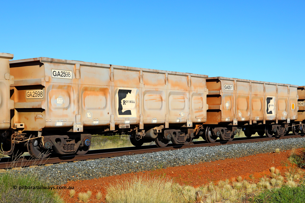 250501 0543
At the 88.448 km, just south of HPPL crossing loop on the Roy Hill line, empty Roy Hill waggon pair GA 2597 - GA 2598, built in China by CSR Yangtze as an CCK138 model ore waggon. May 1, 2025.
Keywords: GA-type;GA2597-GA2598;CSR-Yangtze;CCK138