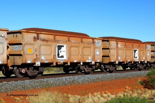 250501 0311
At the 88.448 km, just south of HPPL crossing loop on the Roy Hill line, loaded Roy Hill waggon pair GA 2025 - GA 2026, built in China by CSR Yangtze as an CCK138 model ore waggon. May 1, 2025.
Keywords: GA-type;GA2025-GA2026;CSR-Yangtze;CCK138;