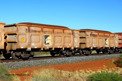 250501 0349
At the 88.448 km, just south of HPPL crossing loop on the Roy Hill line, loaded Roy Hill waggon pair GA 2065 - GA 2066, built in China by CSR Yangtze as an CCK138 model ore waggon. May 1, 2025.
Keywords: GA-type;GA2065-GA2066;CSR-Yangtze;CCK138;
