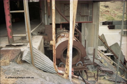 195-33
Wittenoom Gorge, Australian Blue Asbestos or ABA Colonial Mill, view of the drier.
