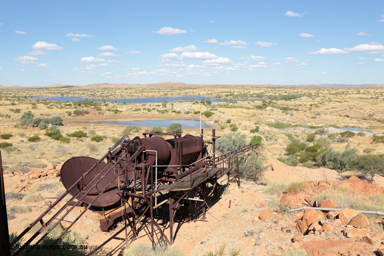 140517-4359
Marble Bar, Prospector Creek, tin mine, near Fishers Cairn the area was a Tailings Lease #10 (87H) - FISHERS CAIRN held by Moolyella Tin Pty. Ltd in the 1960s, then a machinery lease in the 1970s. Remains of a dry tin concentrate plant. [url=https://goo.gl/maps/56rBXcyAjor]Location Here[/url].
