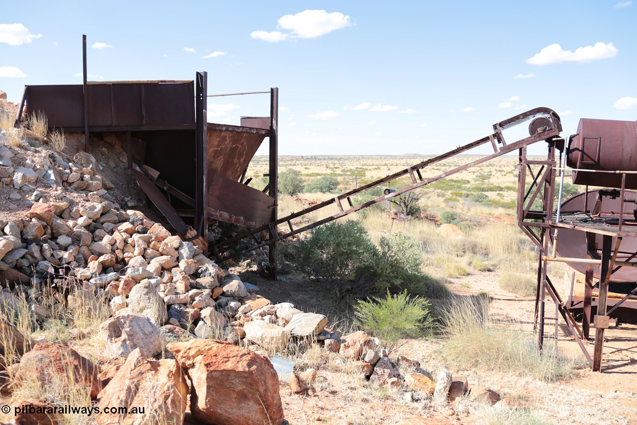 140517-4376
Marble Bar, Prospector Creek, tin mine, near Fishers Cairn the area was a Tailings Lease #10 (87H) - FISHERS CAIRN held by Moolyella Tin Pty. Ltd in the 1960s, then a machinery lease in the 1970s. Remains of a dry tin concentrate plant. [url=https://goo.gl/maps/56rBXcyAjor]Location Here[/url].
