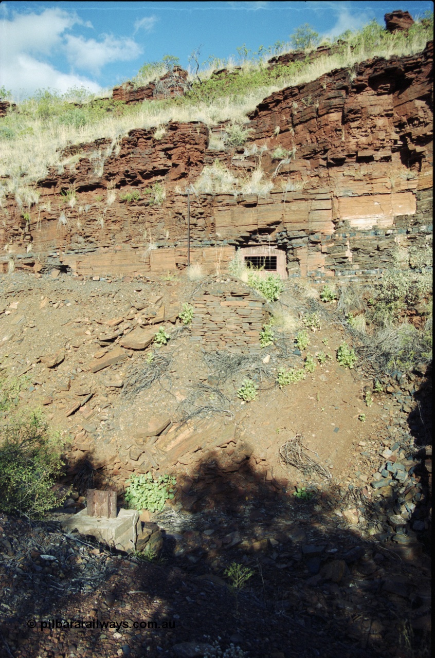 204-02
Yampire Gorge, remains of asbestos mining, view across creek to sealed up drive entry No. 7.
