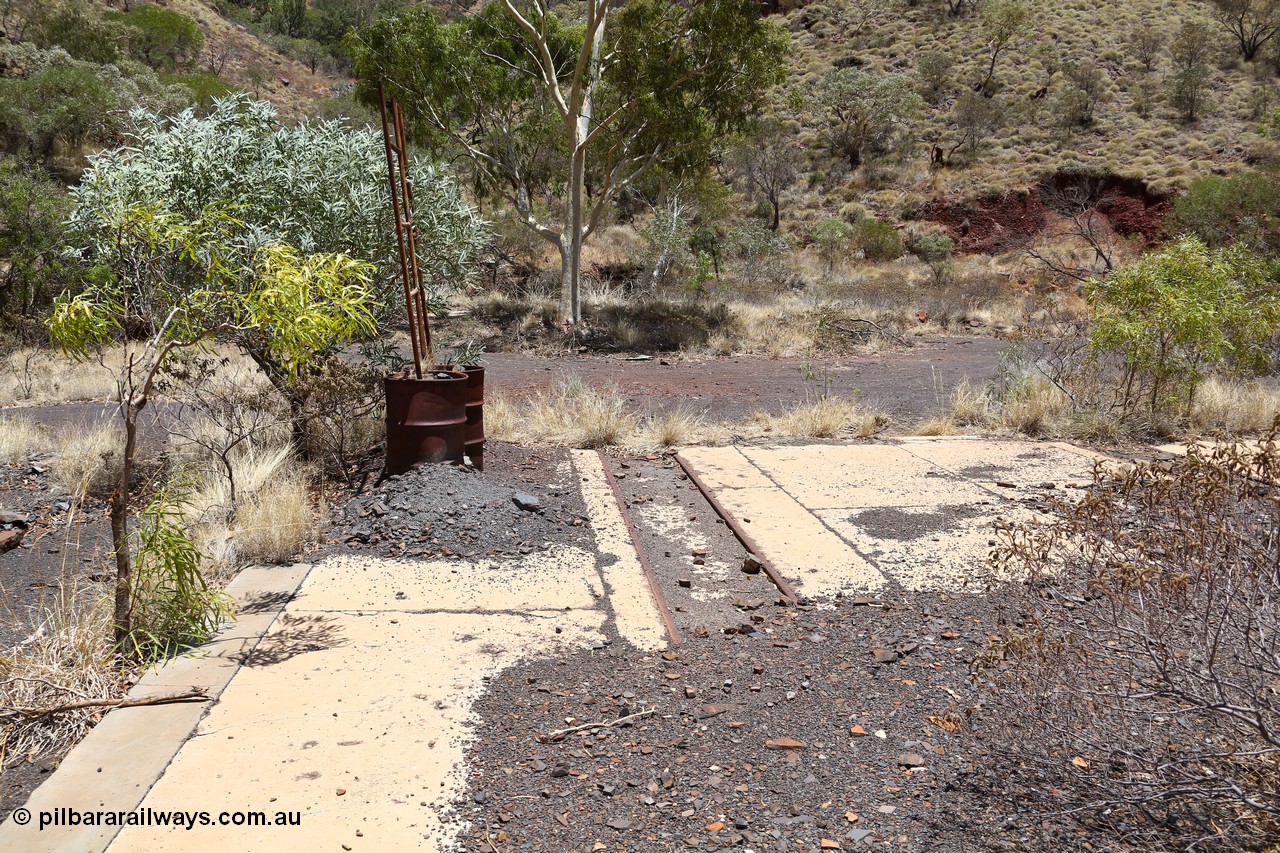 160101 9770
Wittenoom Gorge, Gorge Mine area, asbestos mining remains, concrete slab for railway workshops, track set in concrete. Location of image is [url=https://goo.gl/maps/ADFfM5kEkGm]here[/url].
