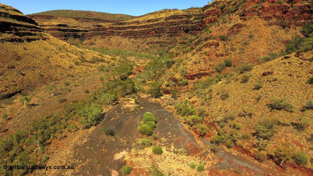 160102 DJI 0041
Wittenoom Gorge, view looking south west over the Gorge Mine location with drive visible on the right, foundations of workshop visible in middle. [url=https://goo.gl/maps/hR5AyyqRJPqRUZCa8]Geodata[/url].
