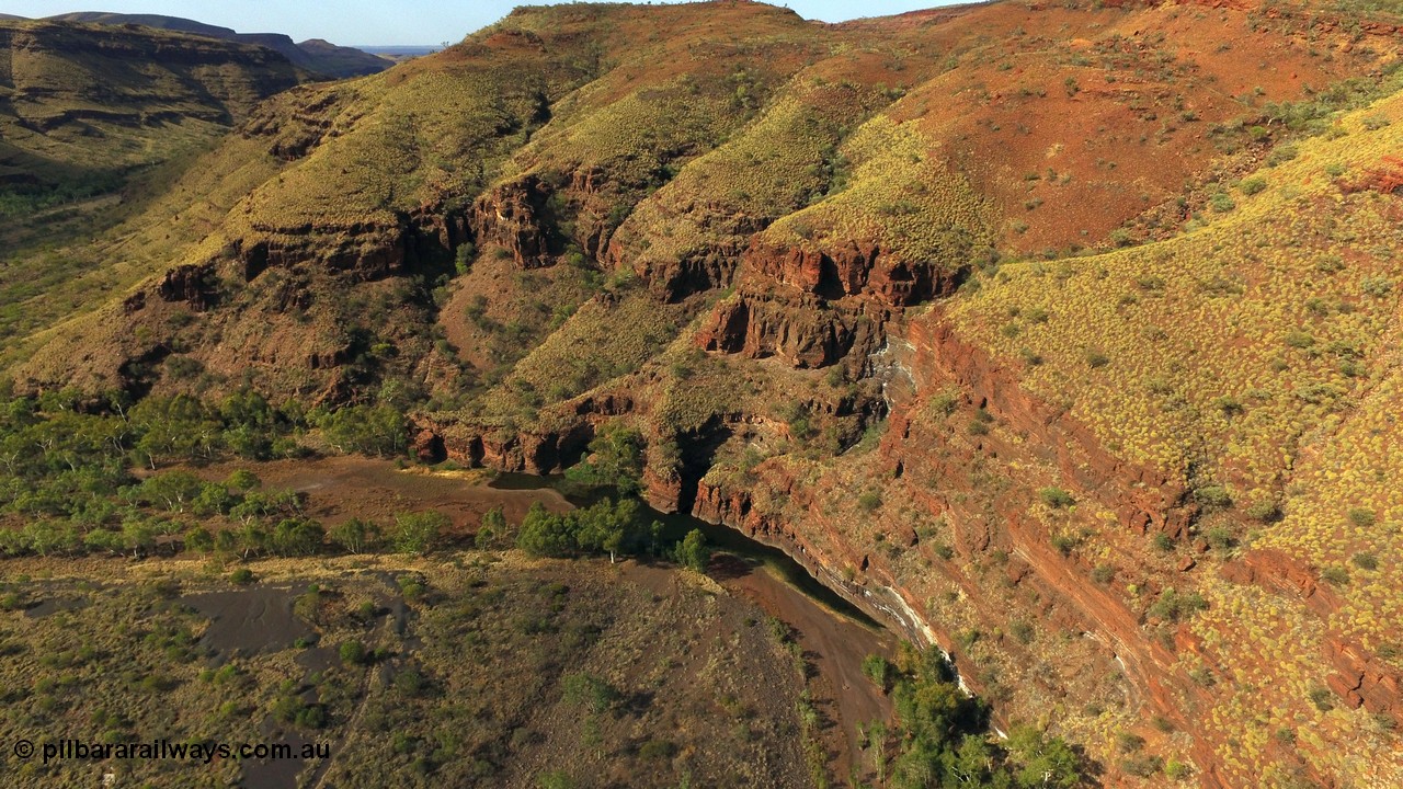 160102 DJI 0052
Wittenoom Gorge, view of Magazine Pool with tailings to the left. [url=https://goo.gl/maps/yQrfPBPKthkdhCHVA]Geodata[/url].
