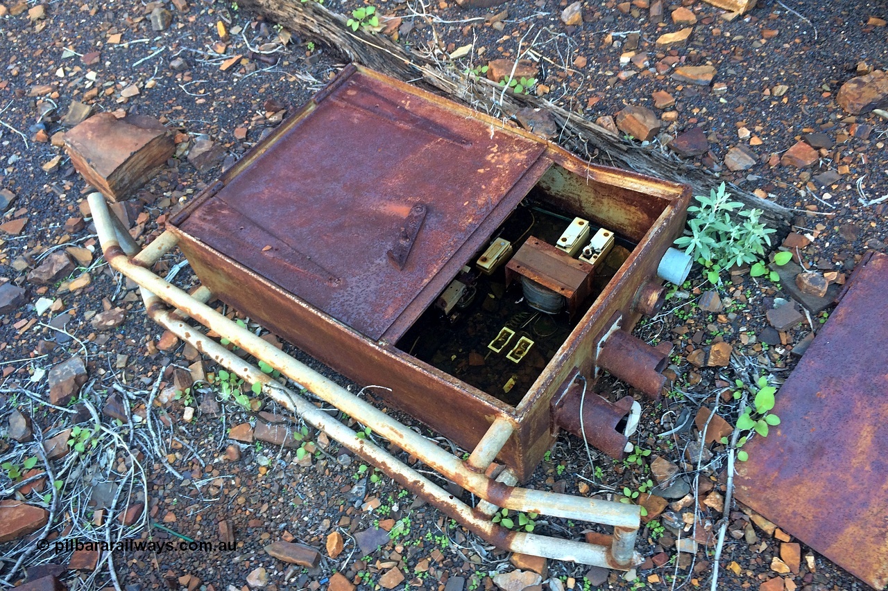 160710 iPh5S 2808
Wittenoom Gorge, Colonial Mine, old underground 'jumbo' box for power distribution to electric pumps and drills. Jumbo is a modern mining term, so these would have been called something else
