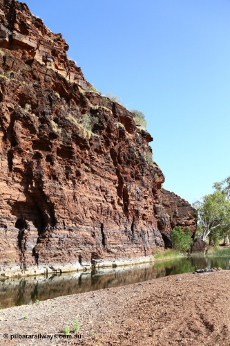 160101 9764
Wittenoom Gorge, Joffre Creek, Fourth Crossing Pool view of the western wall gorge, via Bolitho Road. Geodata: [url=https://goo.gl/maps/nzPjhQjuRL12] -22.2804483 118.3212850 [/url]

