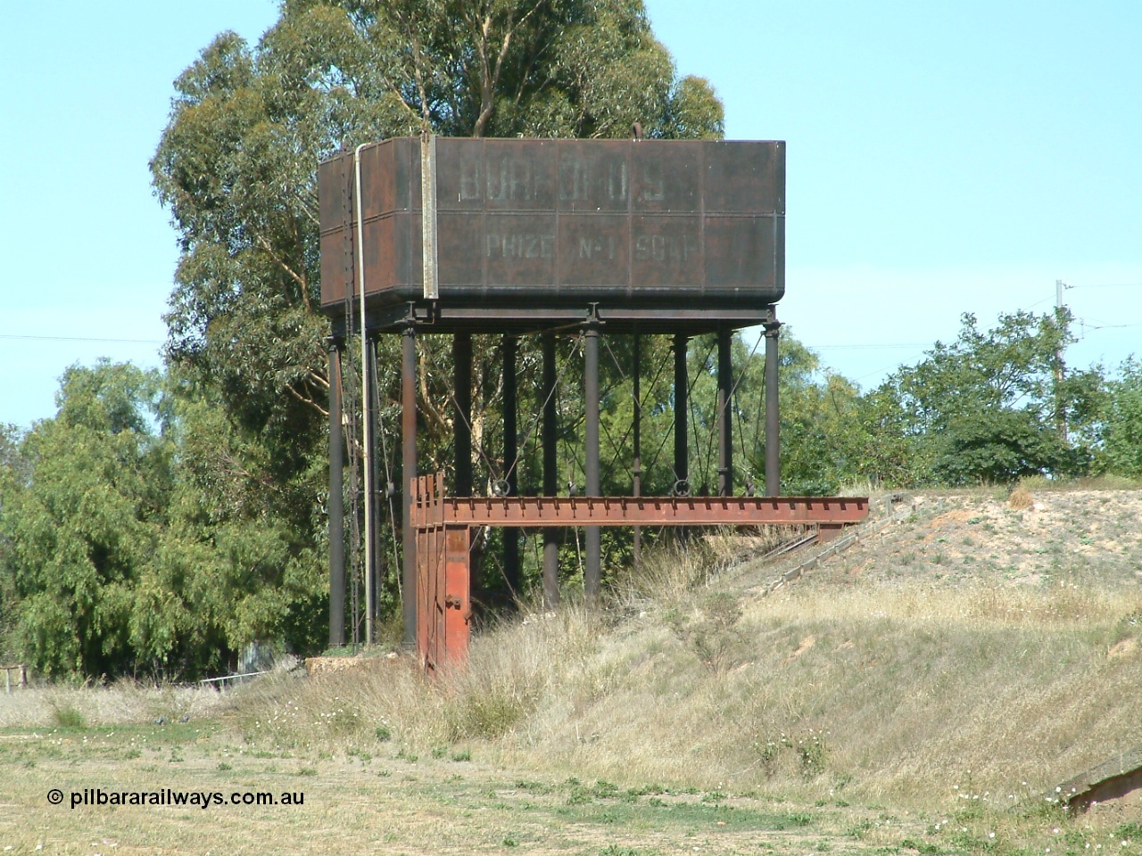 030403 130634
Eudunda, elevated water tank.
