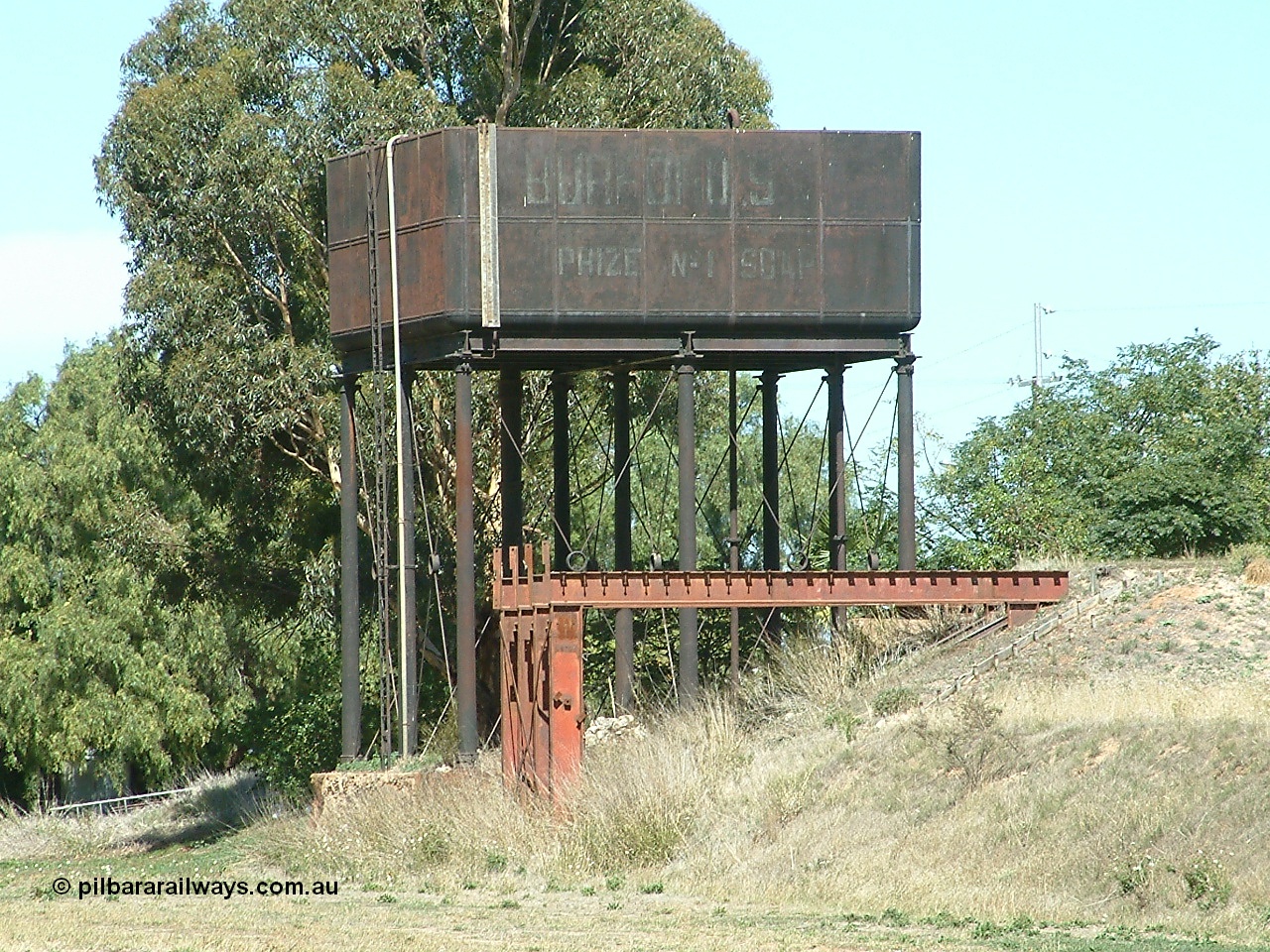 030403 132438
Eudunda, elevated water tank.
