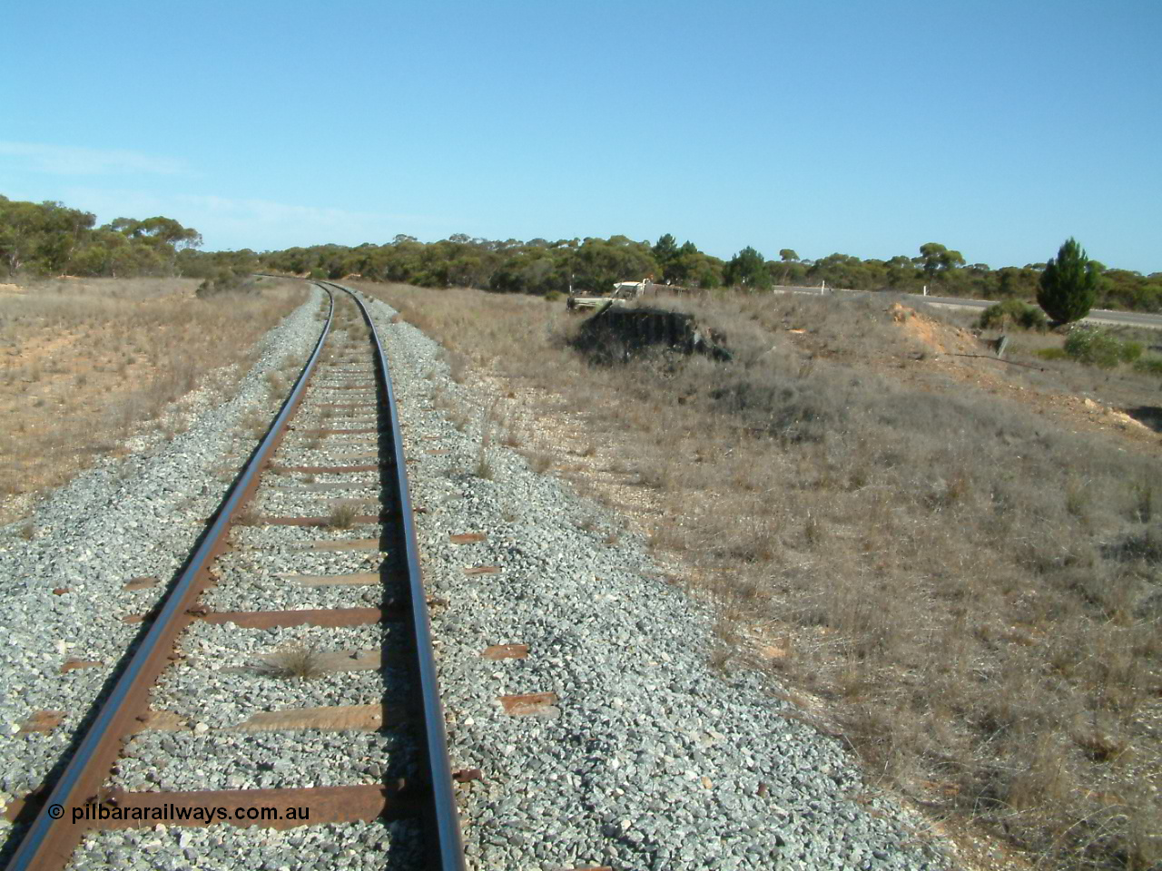 030405 151532
Kopi, station located at the 175.2 km and originally opened in December 1925 and closed in August 1980, remains of loading ramp, 5th April 2003.
