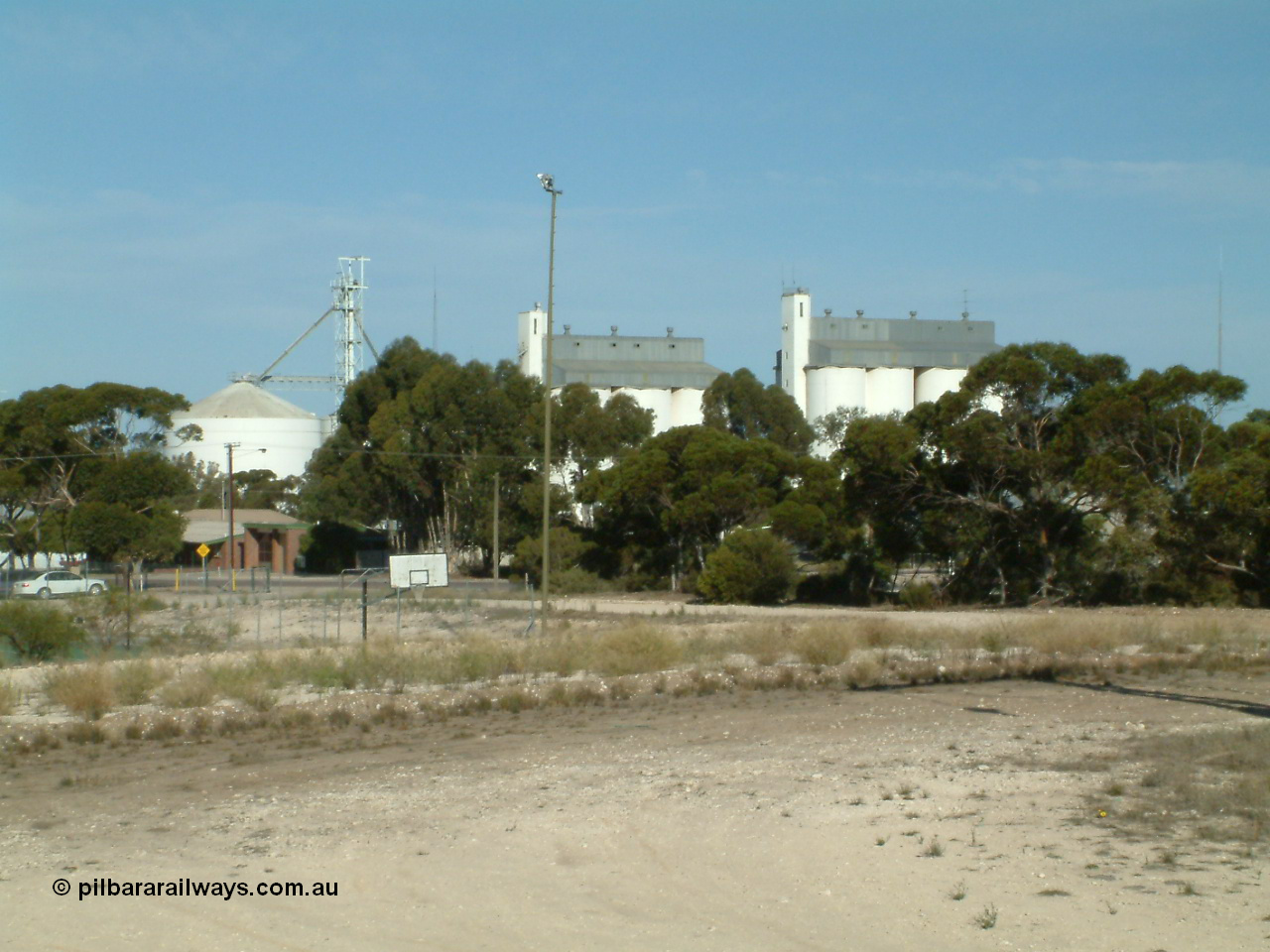 030405 161712
Lock, view from the site where the former yard crane in located, along North Terrace, looking east towards the silo complexes, 5th April 2003.
