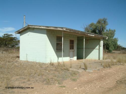 030405 145628
Warramboo, station located at the 190.2 km and originally opened in May 1913, north west view of station building and shelter, April 5, 2003.
