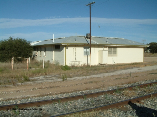 030405 155812
Lock, view across mainline looking at the now disused crew barracks, at the time of this photo the track workers were utilising the facilities, April 5, 2003.
