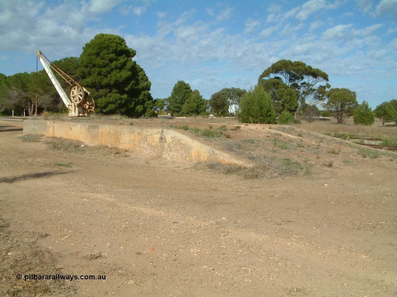 030406 091638
Yeelanna, goods loading ramp and 5 ton jib crane, circa 1936. 6th April 2003.
