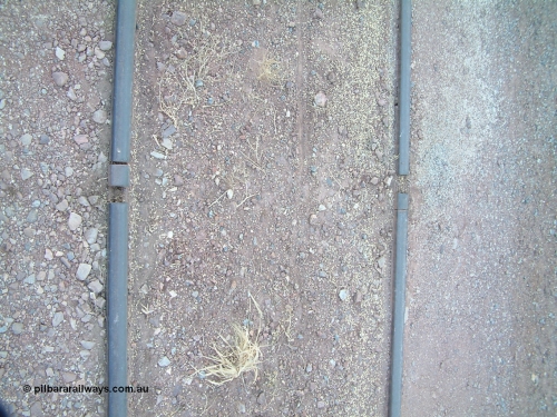030406 092656
Yeelanna, track view of gaps in rail on the grain and goods siding. April 6, 2003.
