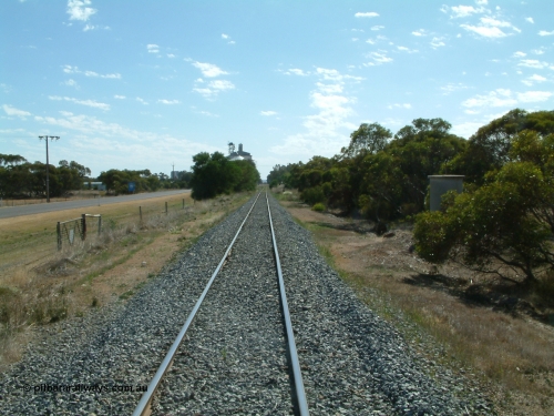 030406 101352
Cummins, view looking north towards yard from southern end concrete train control booth. April 6, 2003.
