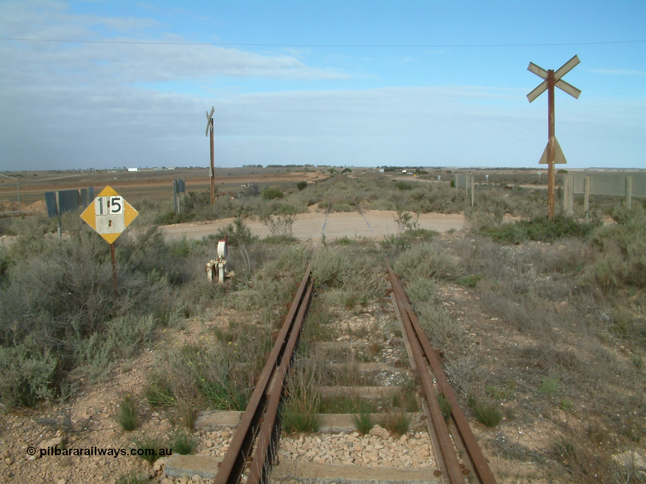 030414 154708
Penong looking from the yard across East Terrace grade crossing. Last train ran in March 1997.
