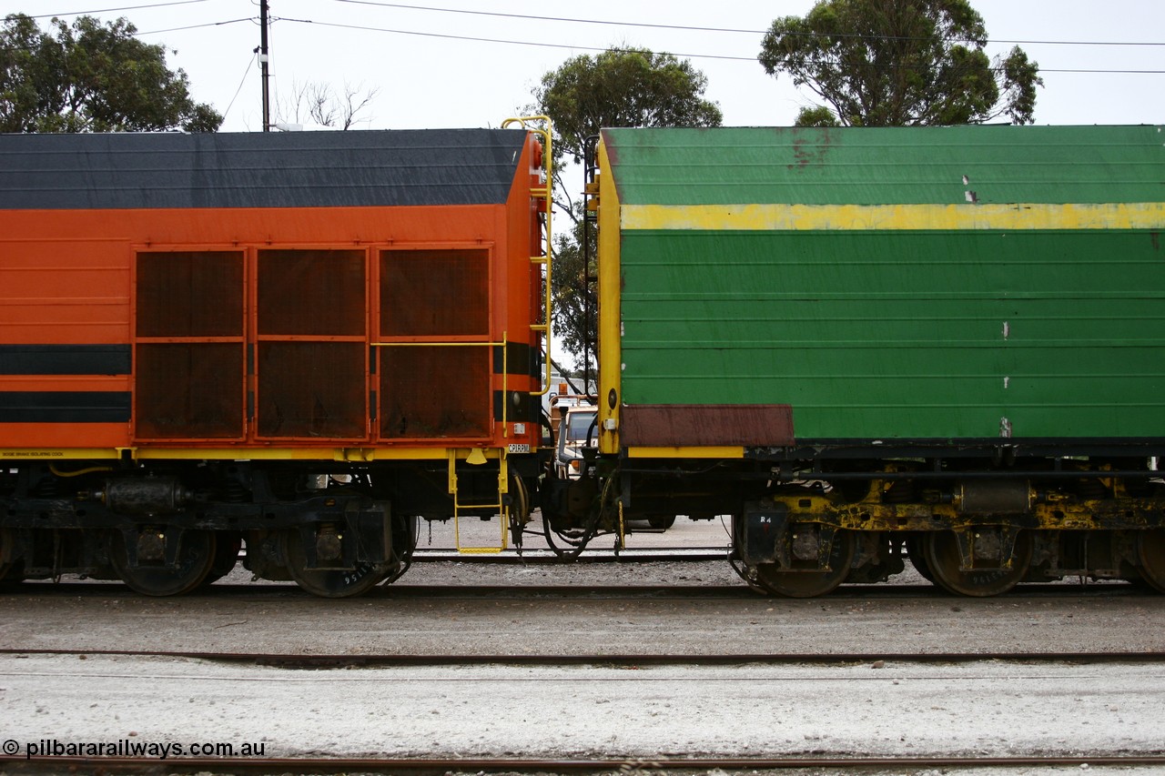 051102 6628
Thevenard, view of both back ends, or No. 2 end for the NJ / 1600 class.
Keywords: NJ-class;NJ6;71-733;Clyde-Engineering-Granville-NSW;EMD;JL22C;