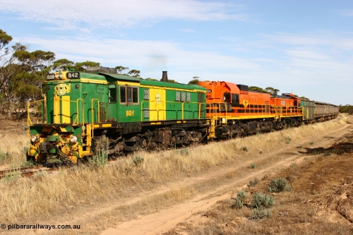 060109 2144
Wannamana, [url=https://goo.gl/maps/43EOs]on the curve[/url] 2 km north of the former station site empty train lead by ASR 830 class unit 842, an AE Goodwin built ALCo DL531 model loco serial 84140 with an EMD 1200 class and a sister ALCo unit. January 9, 2006.
Keywords: 830-class;842;AE-Goodwin;ALCo;DL531;84140;