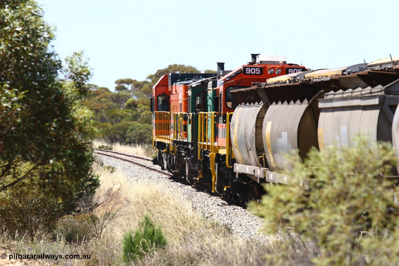 060111 2293
Warrachie, ARG 1200 class unit 1203, a Clyde Engineering EMD model G12C serial 65-427, one of fourteen originally built between 1960-65 for WAGR as their A class A 1513, fitted with dynamic brakes and financed by Western Mining Corporation, started working on the Eyre Peninsula in November 2004 leads an empty grain train between Murdinga and Lock. 11th January 2006.
