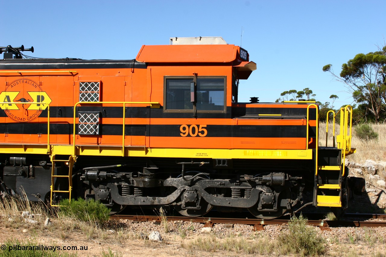 060111 2364
Kyancutta, ARG 900 class unit 905, originally built by AE Goodwin as 830 class unit 836 serial 83727, converted to DA class DA 6 by Australian National at Port Augusta workshops for driver only operation in 1996. Trailing unit in a north bound grain train. 11th January 2006.
Keywords: 900-class;905;AE-Goodwin;ALCo;DL531;83727;830-class;836;DA-class;DA6;