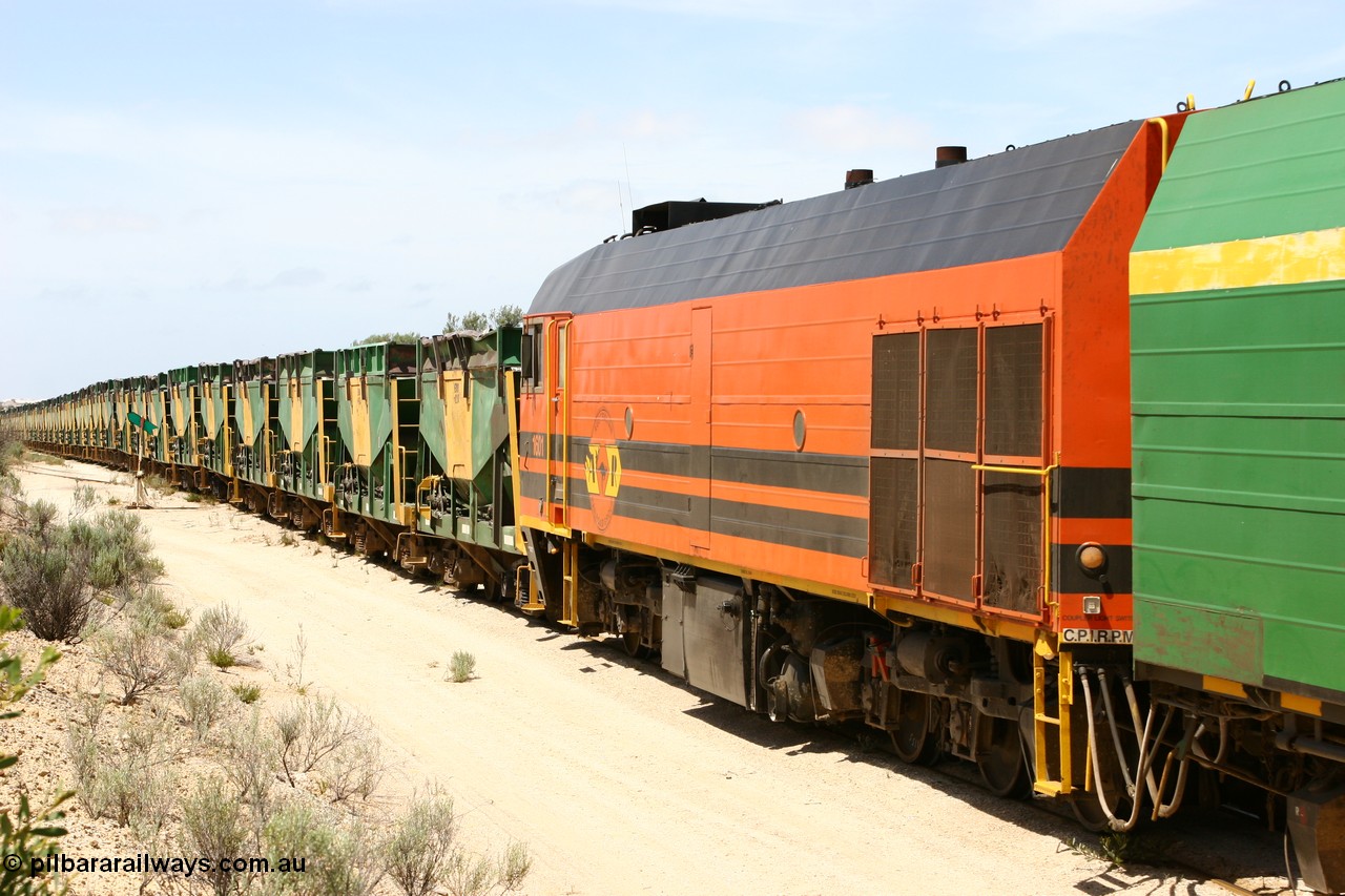 060113 2498
Kevin, empty train 6DD3 on the [url=https://goo.gl/maps/jZAuZ]stub of the now closed line to Penong[/url] shunts back onto the triangle leg to reverse the train prior to loading. 13th January 2006.
Keywords: 1600-class;1601;Clyde-Engineering-Granville-NSW;EMD;JL22C;71-728;NJ-class;NJ1;