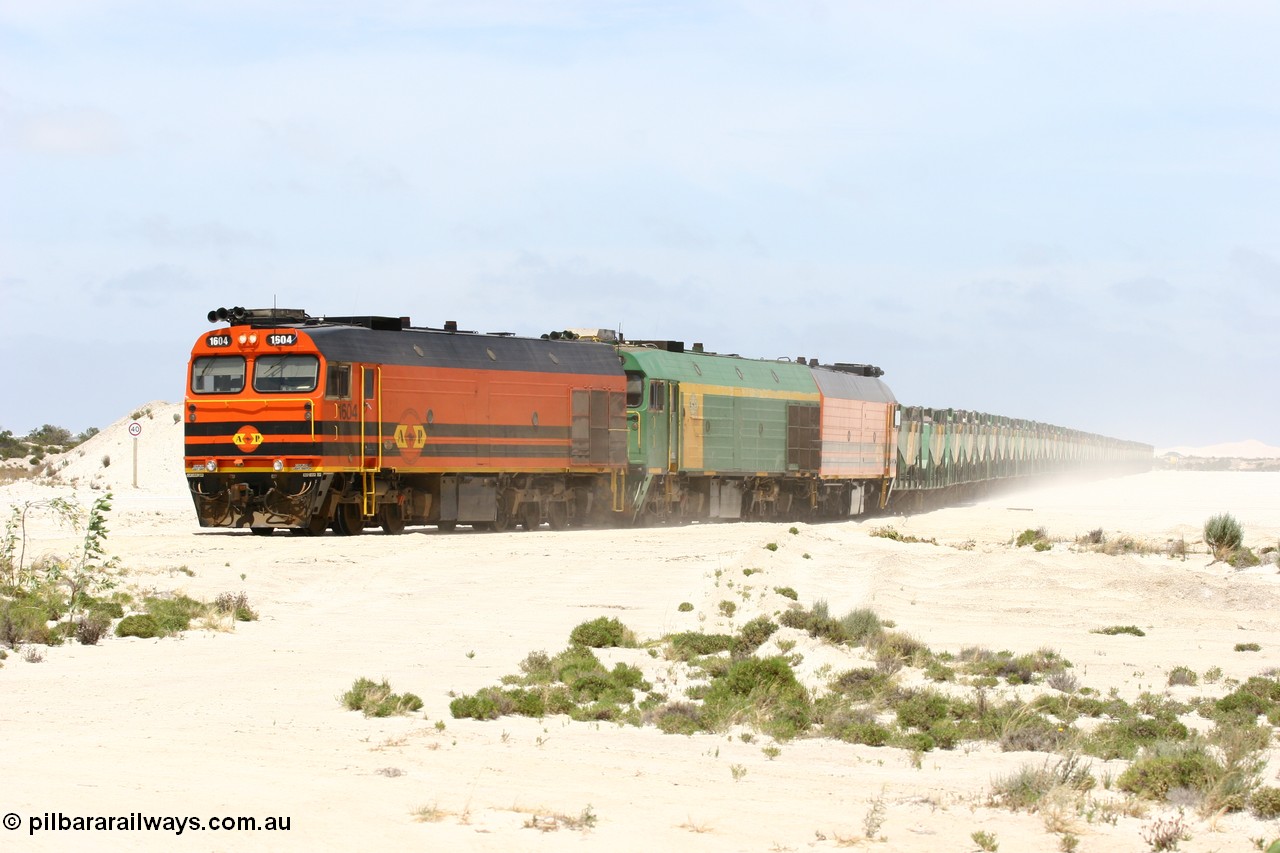 060113 2524
Kevin, empty train 6DD3 is heading onto the south leg and original gypsum loading siding to continue the reversing process. 13th January 2006.
Keywords: 1600-class;1604;71-731;Clyde-Engineering-Granville-NSW;EMD;JL22C;NJ-class;NJ4;