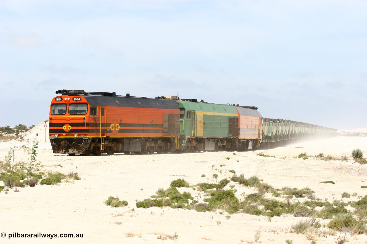 060113 2525
Kevin, empty train 6DD3 is heading onto the south leg and original gypsum loading siding to continue the reversing process. 13th January 2006.
Keywords: 1600-class;1604;Clyde-Engineering-Granville-NSW;EMD;JL22C;71-731;NJ-class;NJ4;