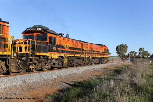 130703 0260
Kaldow, second unit on a Port Lincoln bound grain train Genesee & Wyoming locomotive 906 from the 900/DA class, rebuilt by AN Islington Workshops in 1998 as DA class DA 7 from former NSWGR 48 class 4813 which was an AE Goodwin ALCo model DL531 serial 83713 from 1960 and some parts from SAR 830 class unit 870. Renumbered from DA 7 to 906 in October 2004. July 3, 2006.
Keywords: 900-class;906;48-class;4813;AE-Goodwin;ALCo;DL531;83713;AN-Islington-WS;rebuild;DA-class;DA7;
