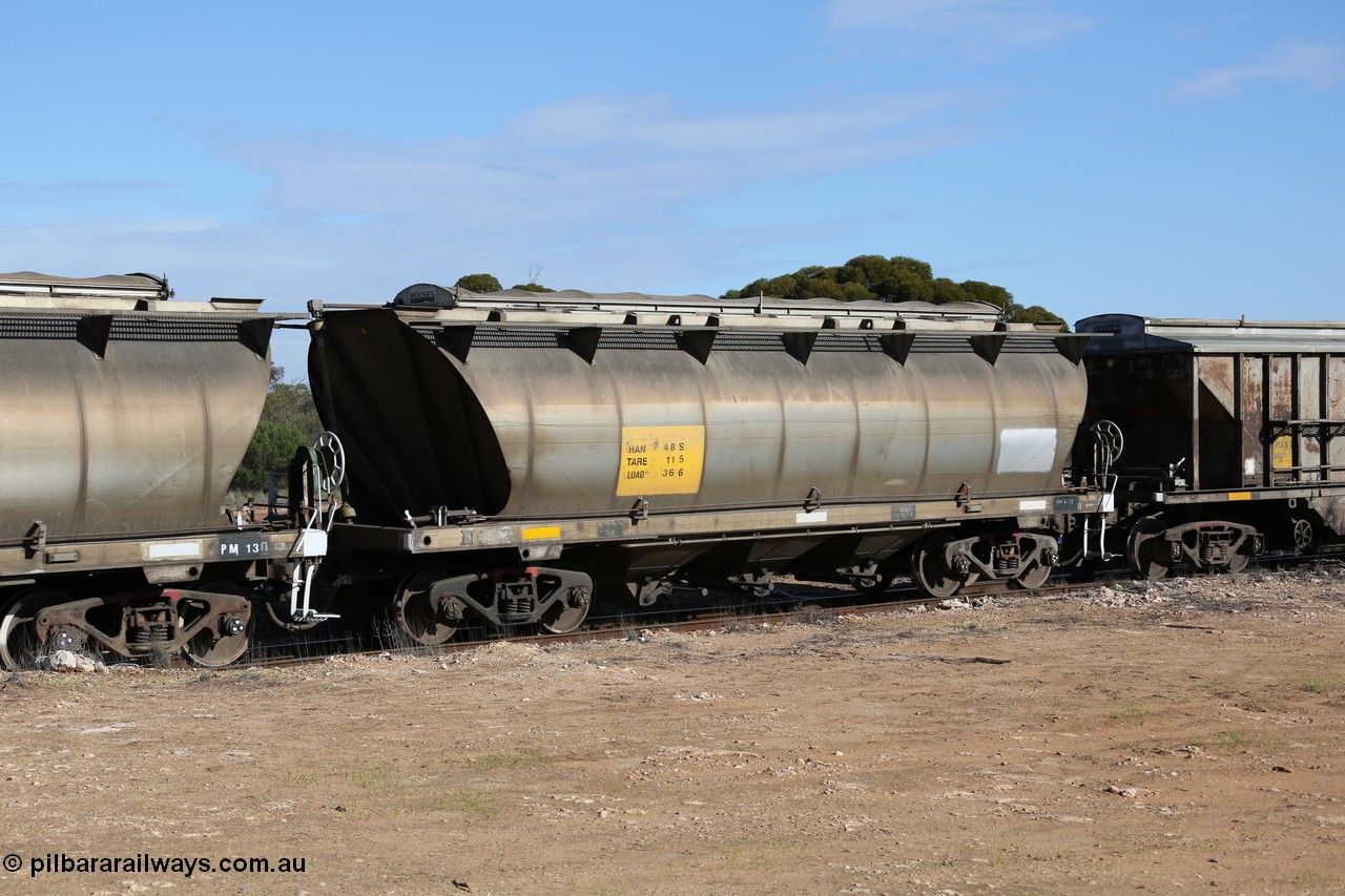 130704 0465
Kyancutta, HAN type bogie grain hopper waggon HAN 48, one of sixty eight units built by South Australian Railways Islington Workshops between 1969 and 1973 as the HAN type for the Eyre Peninsula system.
Keywords: HAN-type;HAN48;1969-73/68-48;SAR-Islington-WS;