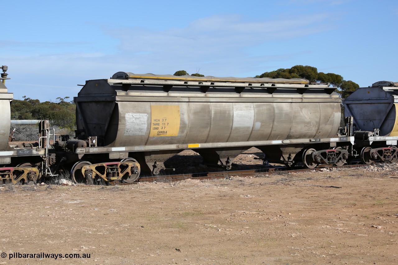 130704 0481
Kyancutta, HCN type bogie grain hopper waggon HCN 3, originally an NHB type hopper built by Tulloch Ltd for the Commonwealth Railways North Australia Railway. One of forty rebuilt by Islington Workshops 1978-79 to the HCN type with a 36 ton rating, increased to 40 tonnes in 1984. Seen here loaded with grain with a Moose Metalworks roll-top cover.
Keywords: HCN-type;HCN3;SAR-Islington-WS;rebuild;Tulloch-Ltd-NSW;NHB-type;NHB1595;