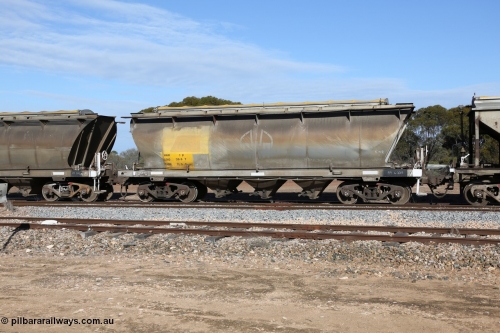 130704 0397
Kyancutta, HAN type bogie grain hopper waggon class leader HAN 1, one of sixty eight units built by South Australian Railways Islington Workshops between 1969 and 1973 as the HAN type for the Eyre Peninsula system.
Keywords: HAN-type;HAN1;1969-73/68-1;SAR-Islington-WS;